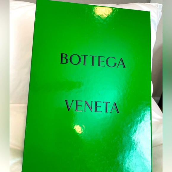 Bottega Veneta Stretch Sandal Laquer Pale Blue Size 38 - Picture 9 of 9